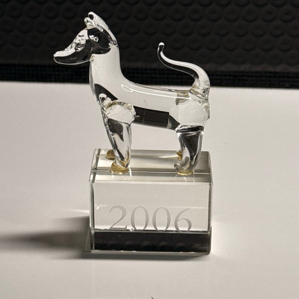 Clear Art Glass Dog Figurine on Etched Glass Base – Collectible Display Piece